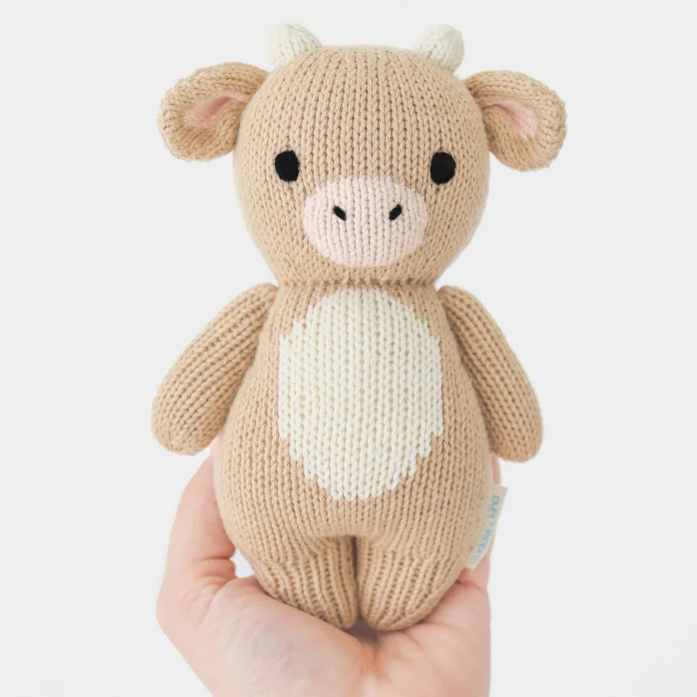 Baby Cow (Jersey) - cuddle + kind
