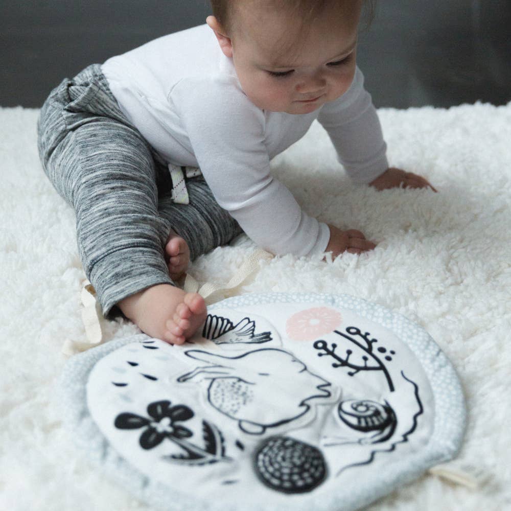 Organic Activity Pad - Meadow by Wee Gallery