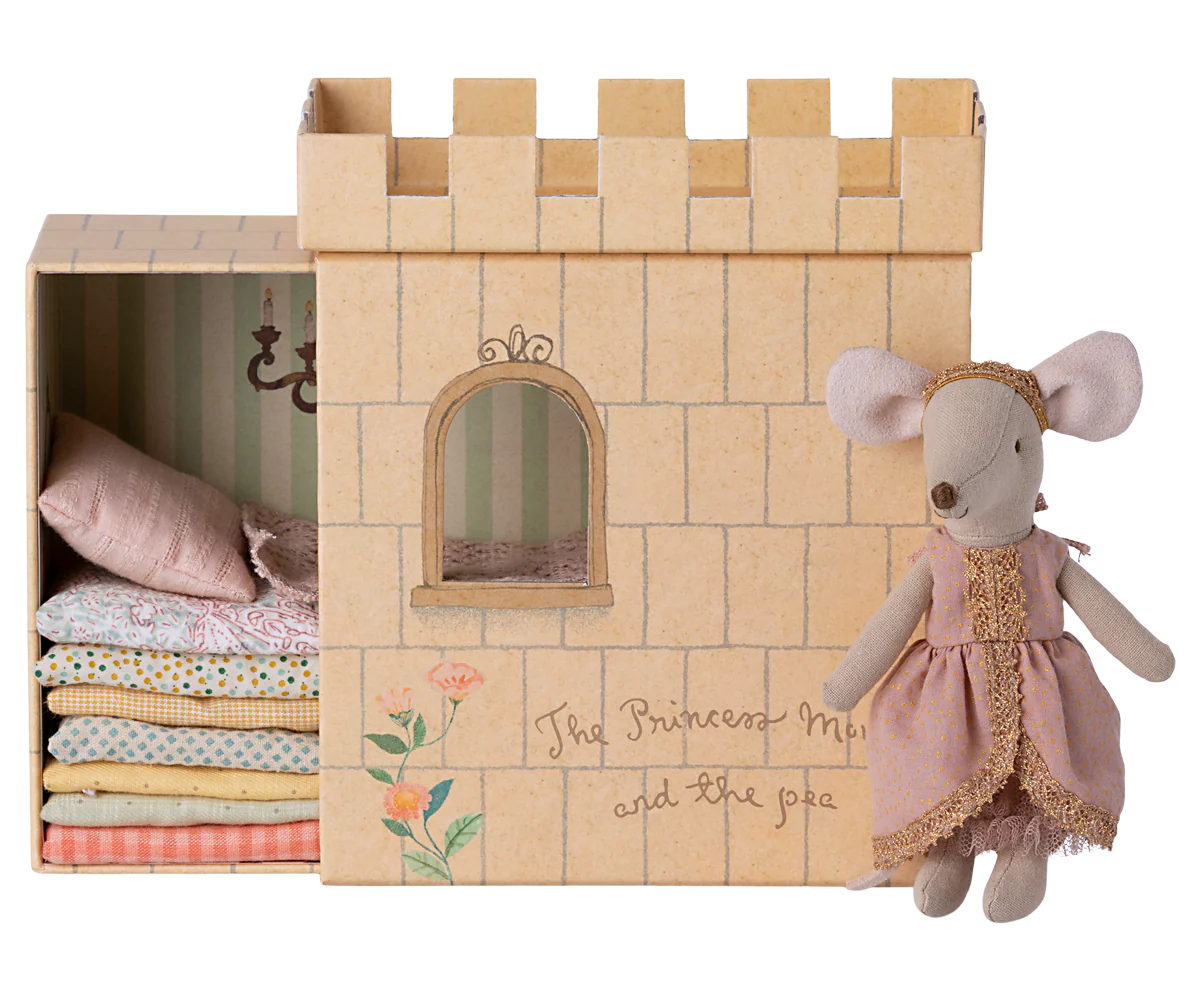 Princess and the Pea Mouse by Maileg