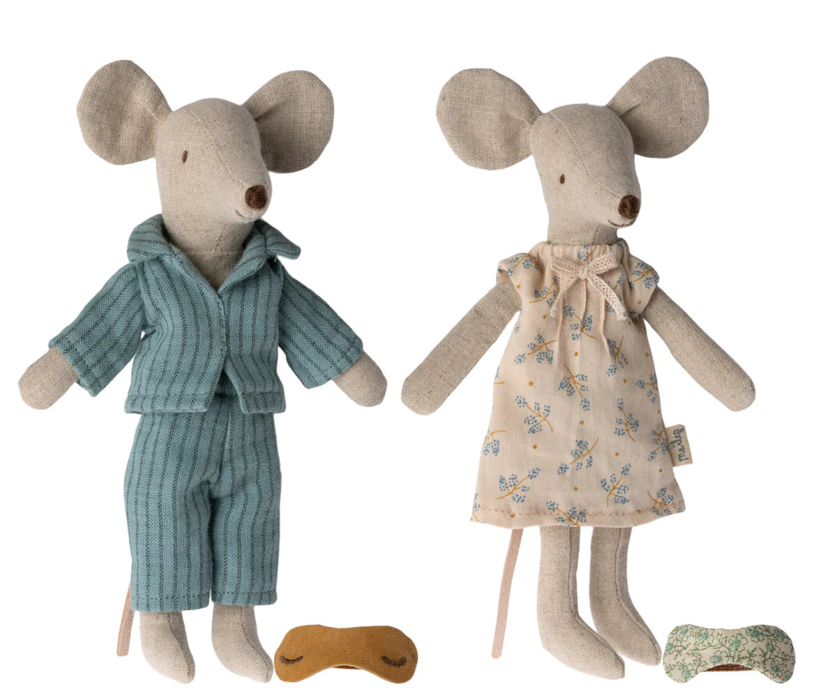 Mum and Dad Mice in Cigar Box, by Maileg