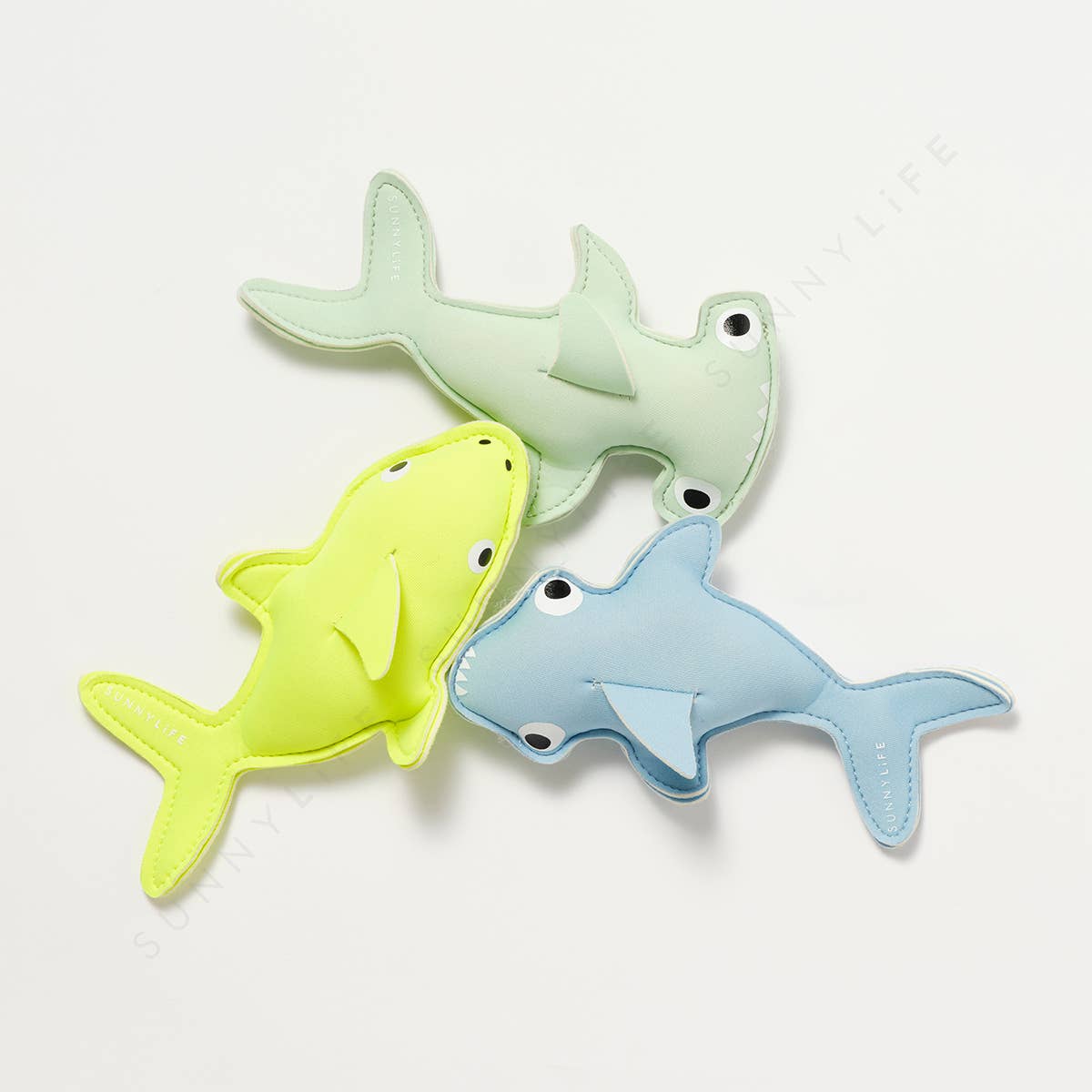 Salty the Shark Dive Buddies Set by Sunnylife
