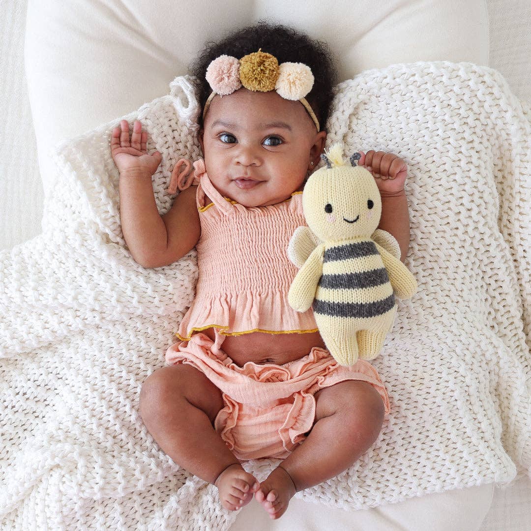 Baby Bee - cuddle + kind
