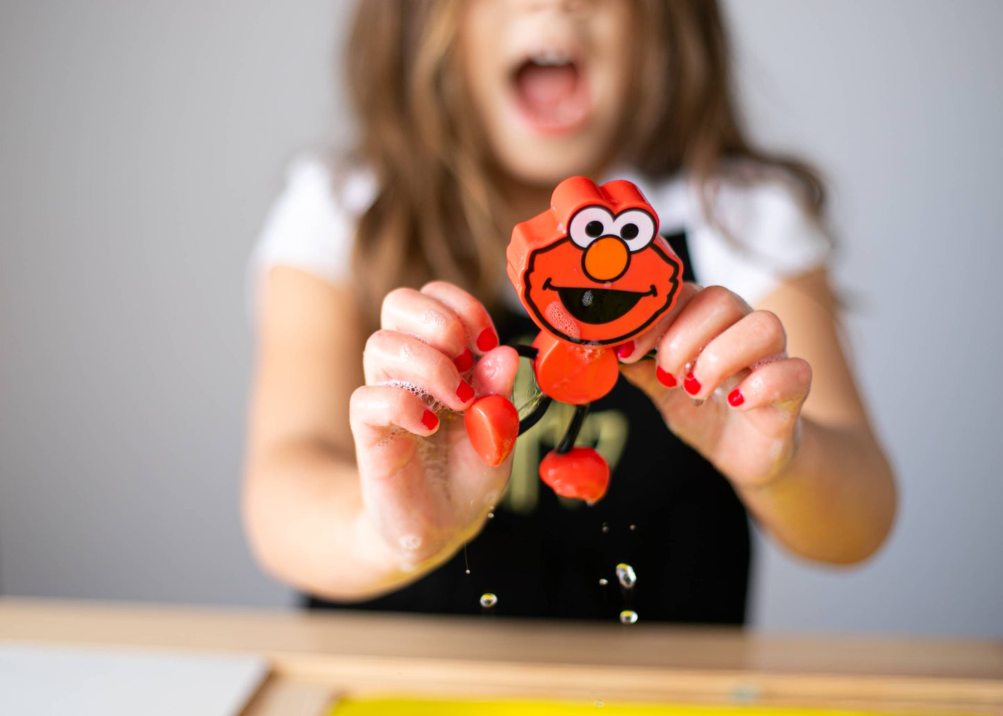 Glo Pals - Elmo - Sesame Street Character