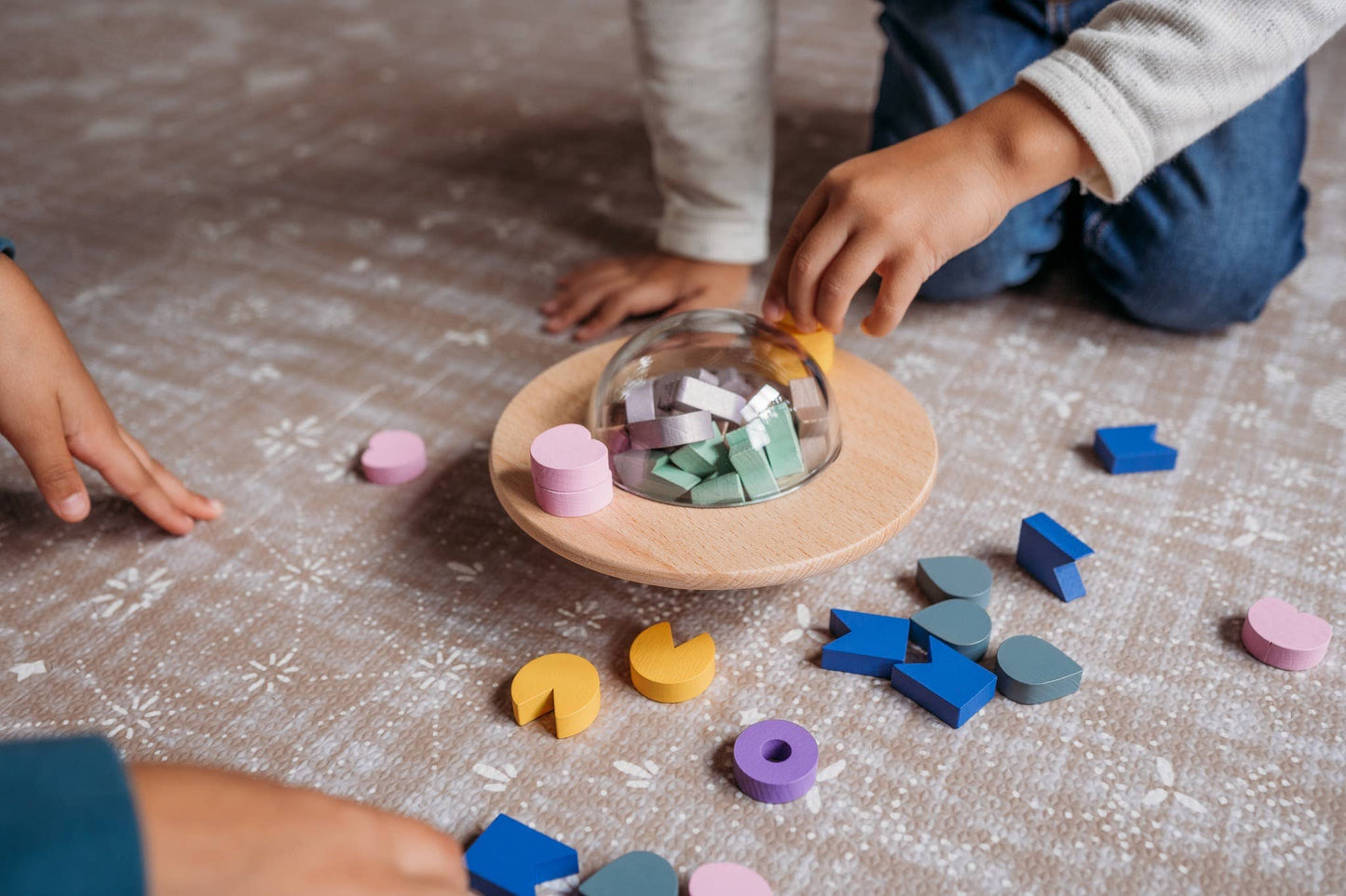 UFO Wooden Balancing Game