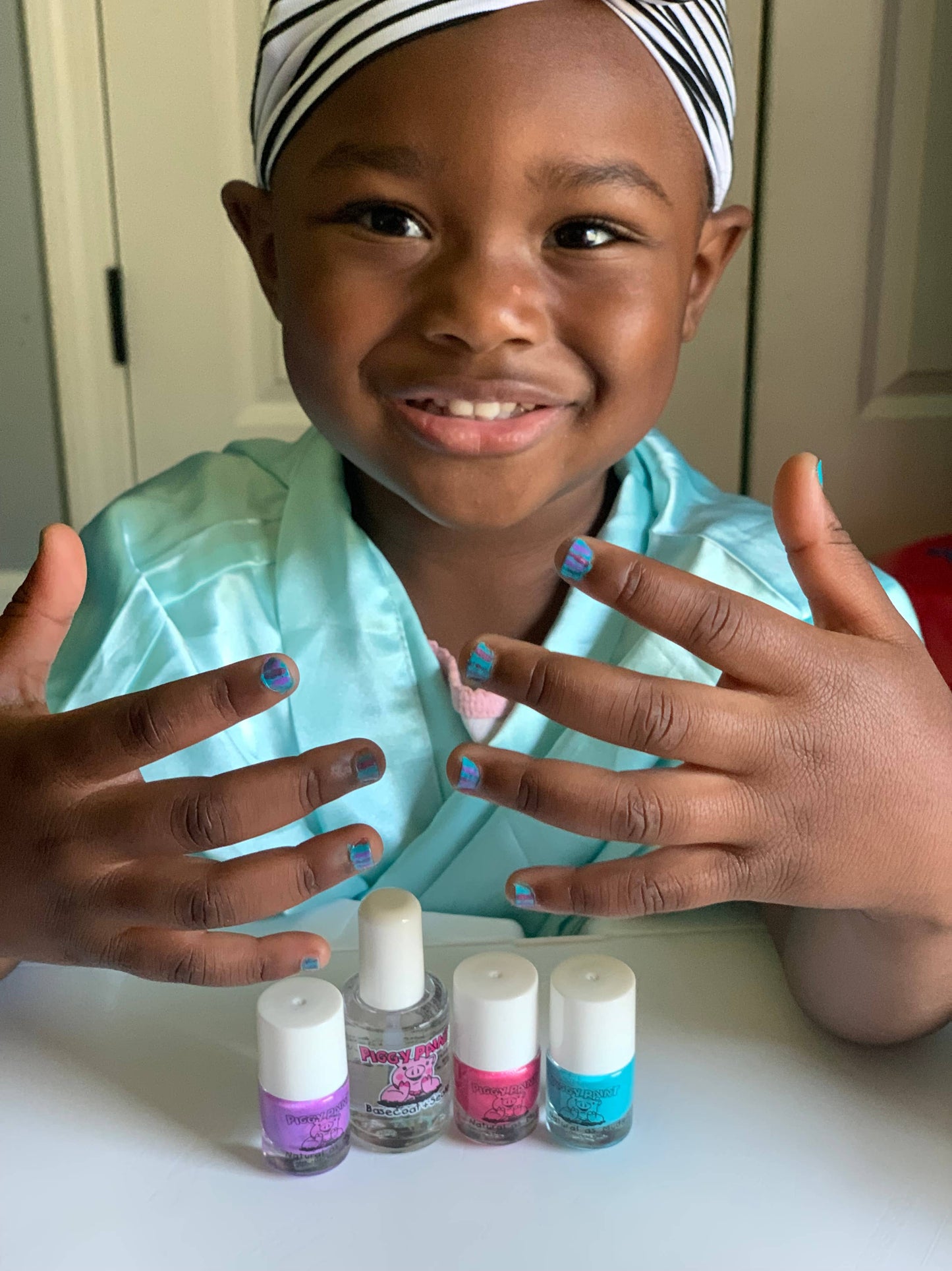 Basecoat + Sealer Nail Polish by Piggy Paint