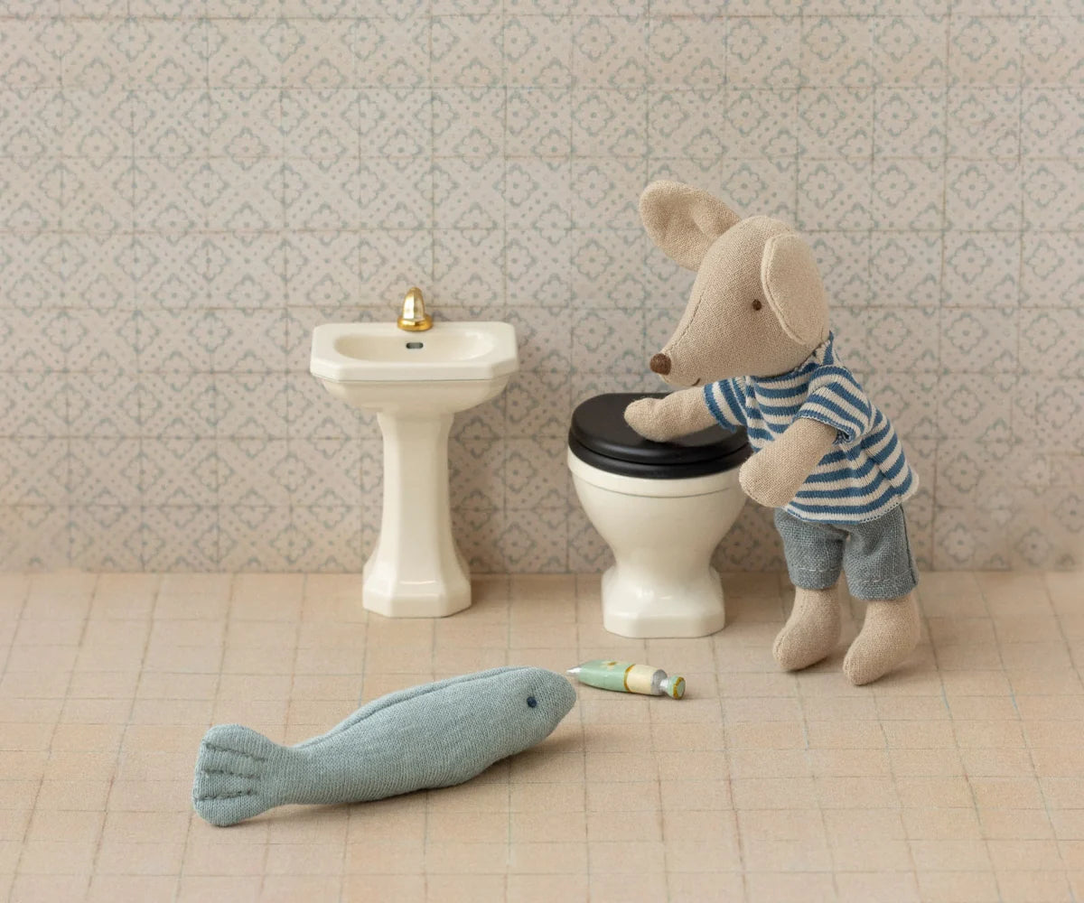 Bathroom Sink, Mouse, Off white