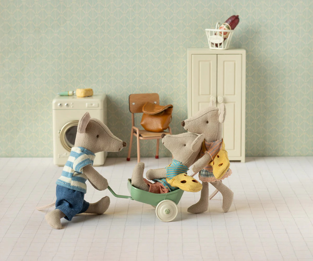 Tricycle Mouse, Big Brother - Brown