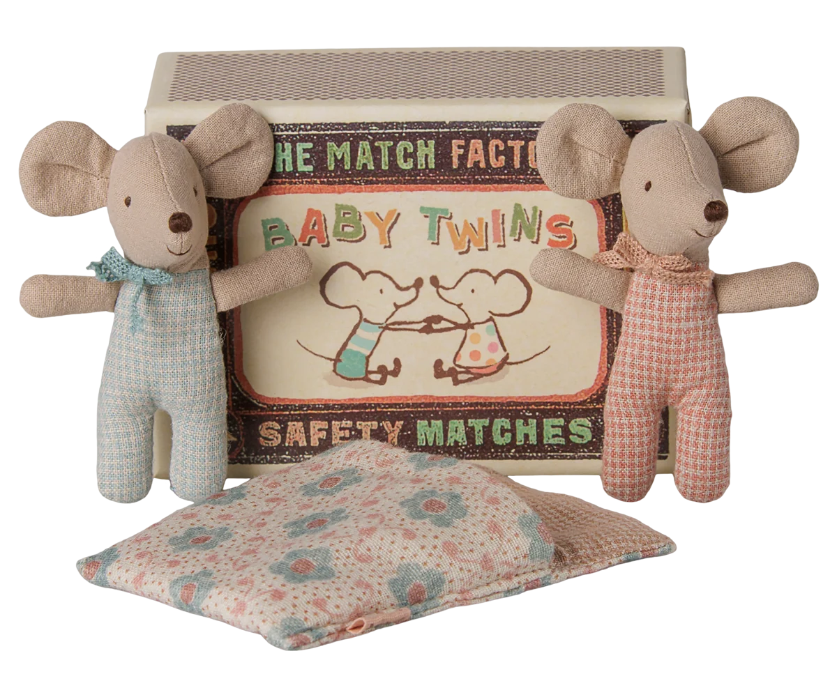Baby Twins in Matchbox, Checker