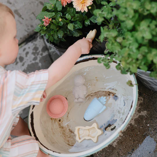 Space Bath Play Set by mushie