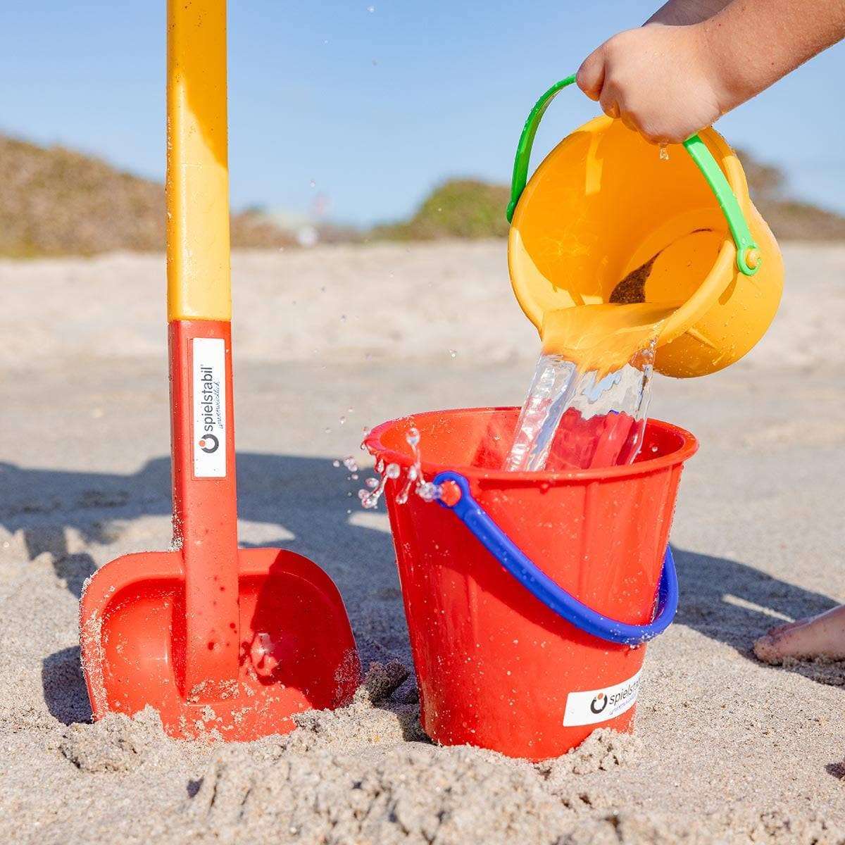 Classic Large Sand & Snow Pail – Heavy-Duty Bucket (Assorted Colors)
