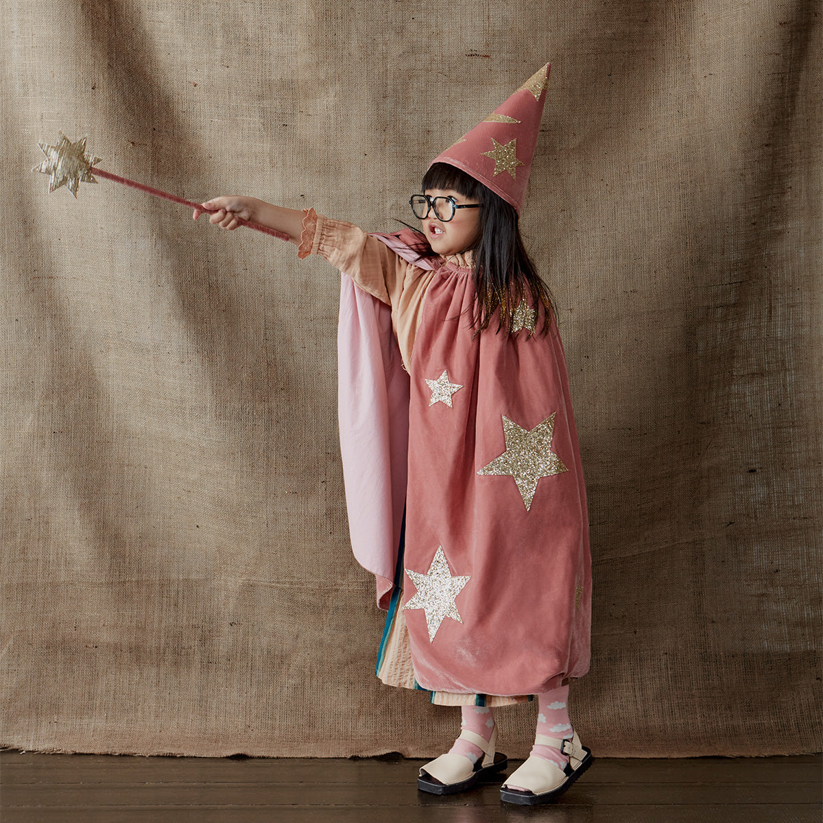 pink witch dress Happy October 1st pink witch, pastel outfits, selkie dress, pastel outfits #pinkwitch #pinkaesthetic #keepitcutekeepitspooky