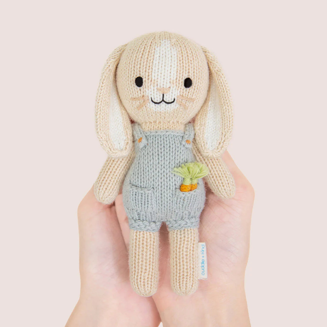 Tiny Henry the Bunny - cuddle + kind