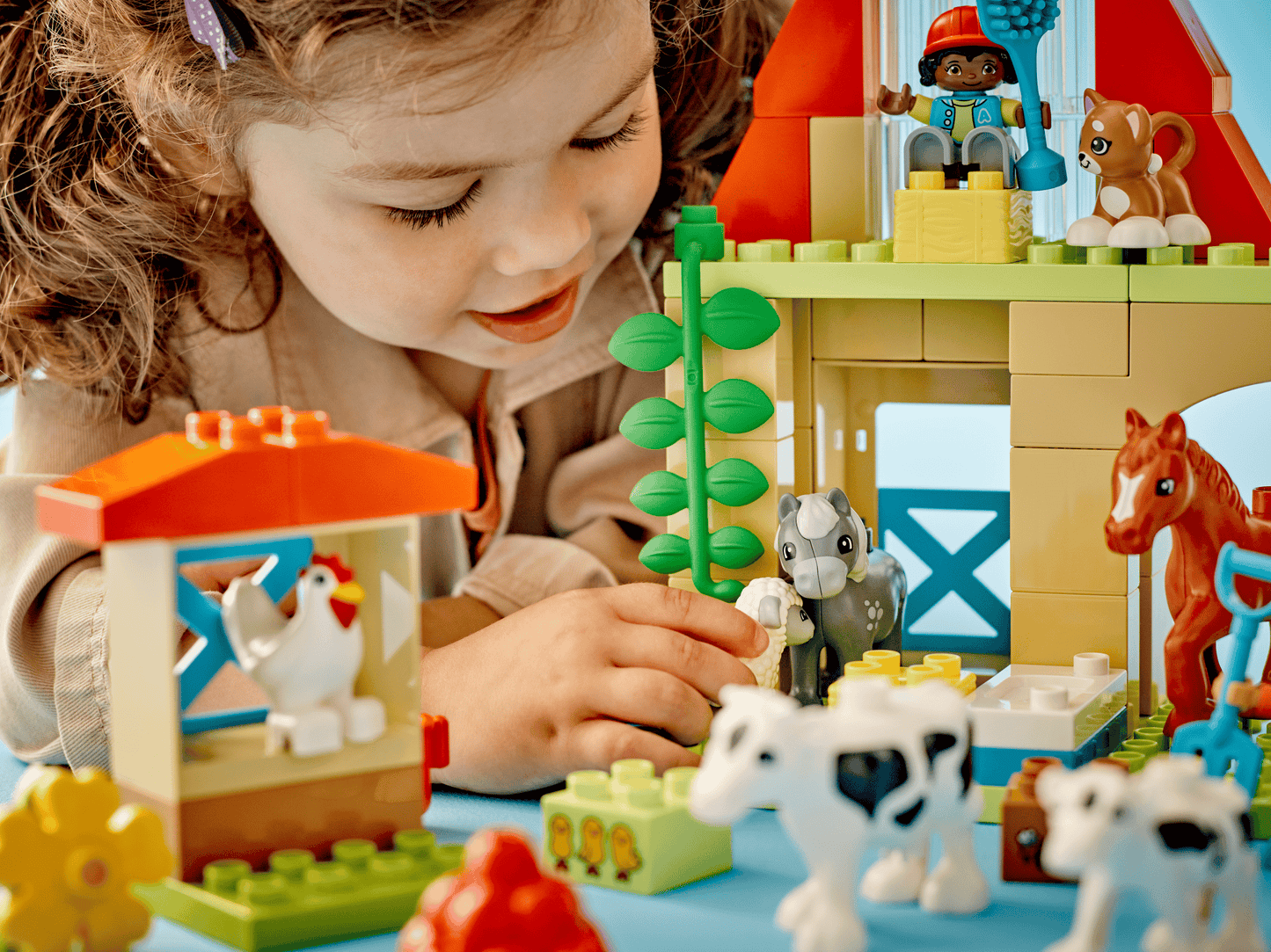 LEGO DUPLO Caring for Animals at the Farm