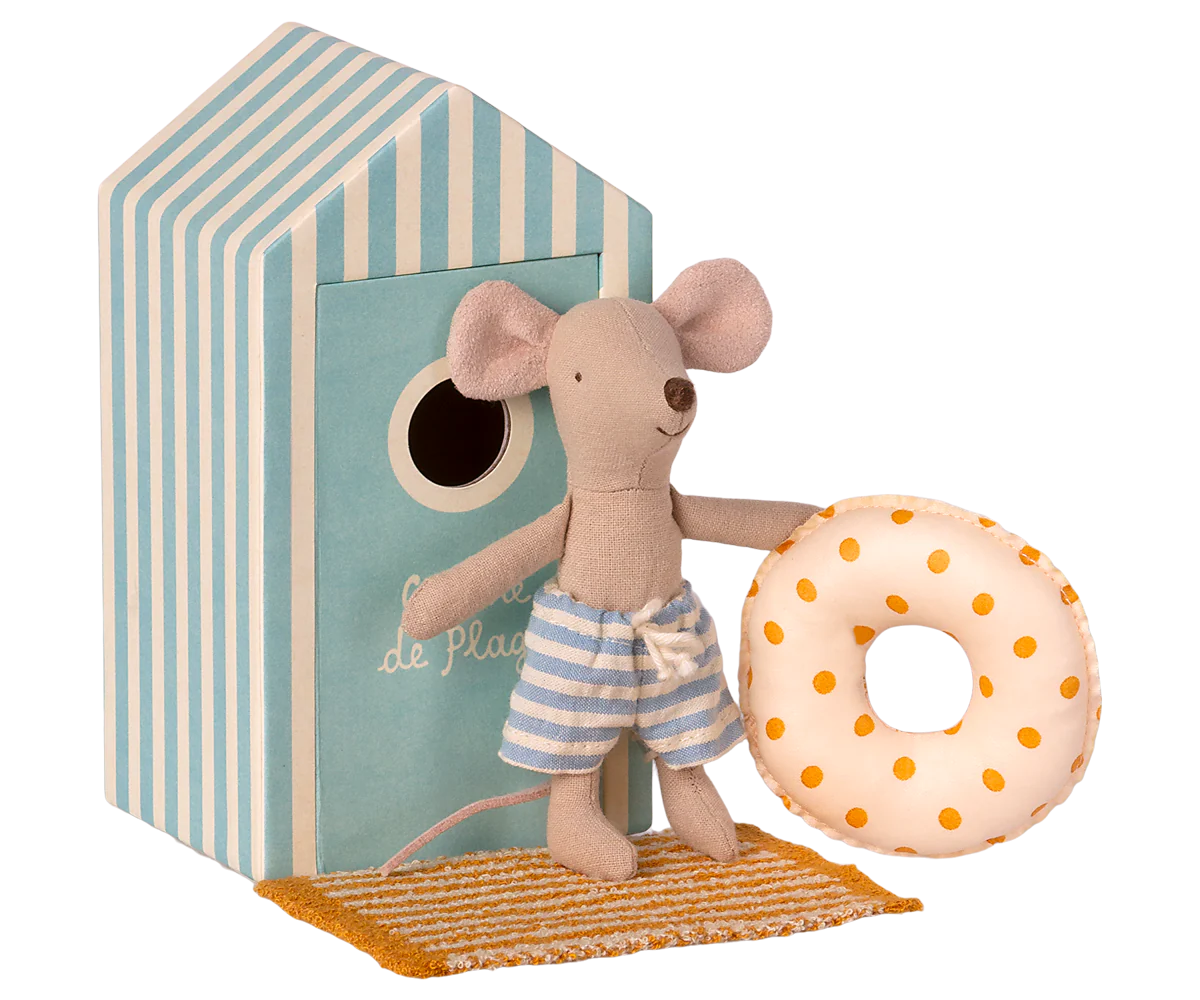 Beach Little Brother Mouse