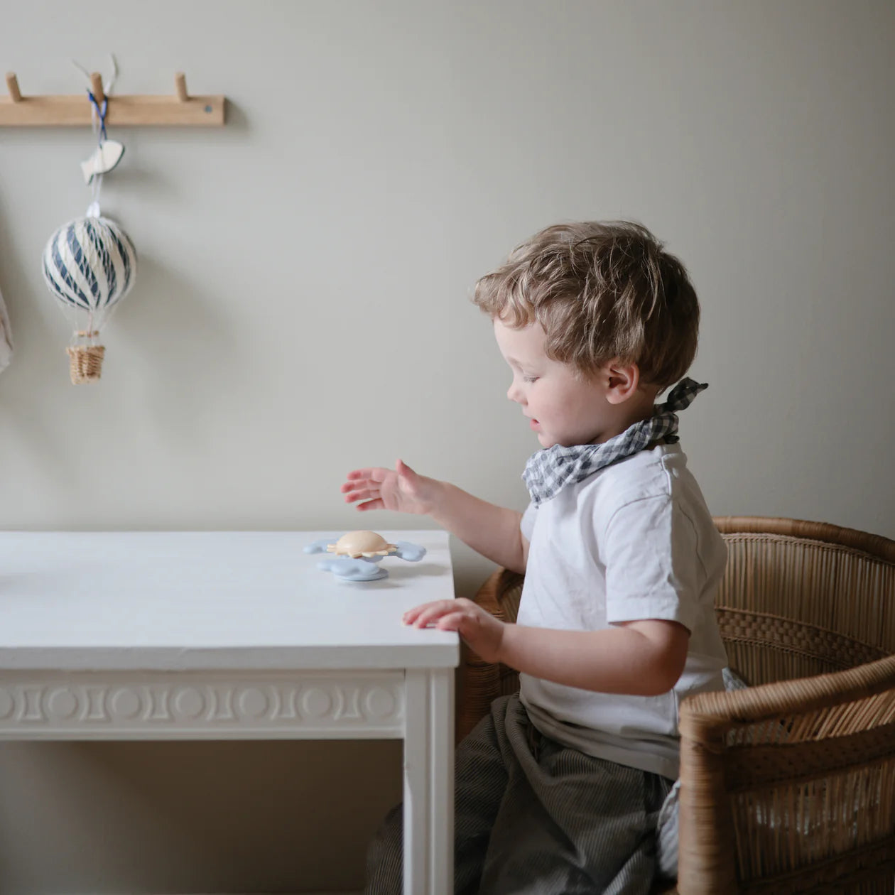 Sunshine Suction Spinner Toy by mushie