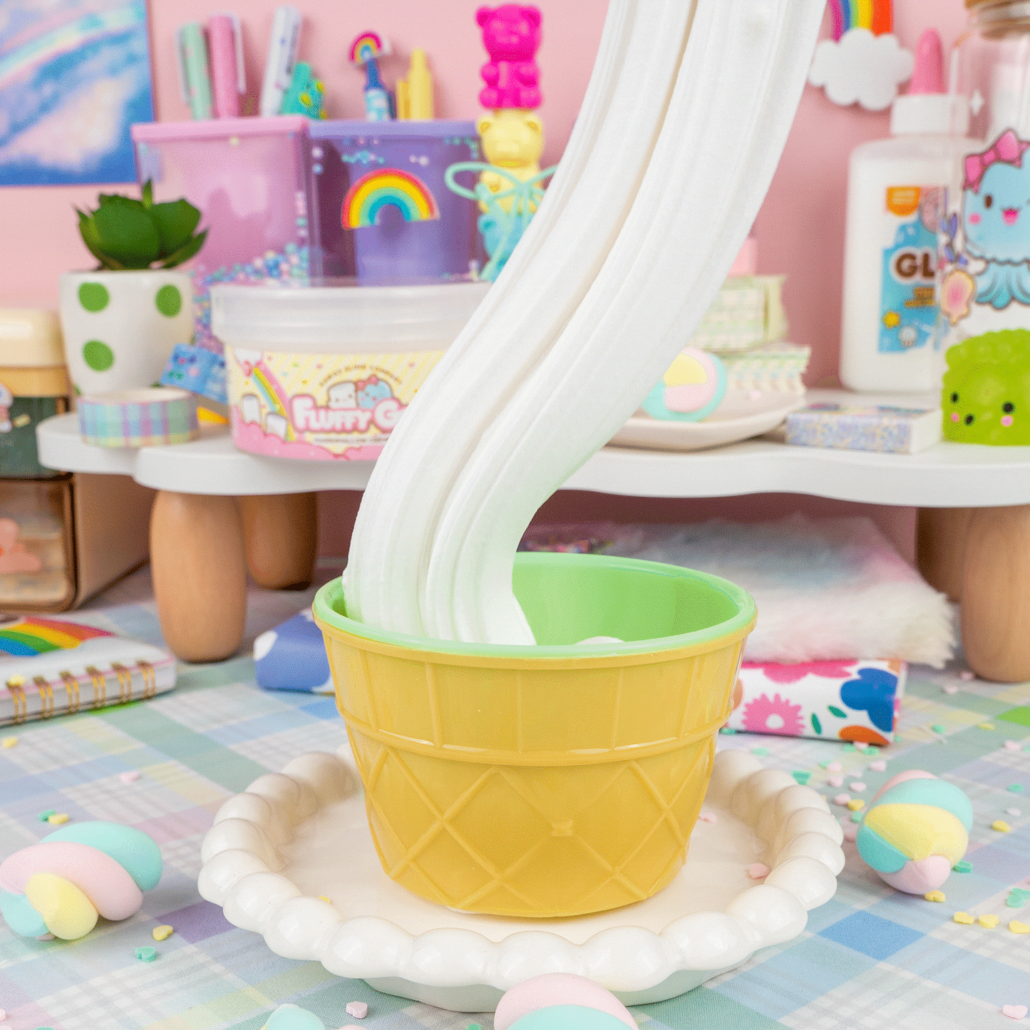 Fluffy Goo Classic Marshmallow Signature Dome™ Slime