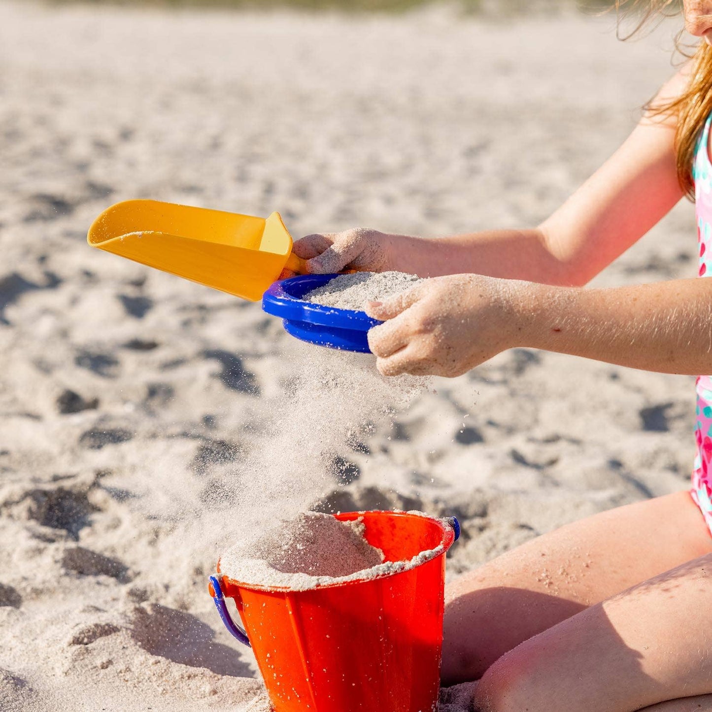Small Sand Sieve – Durable Sandbox Sifter (Assorted Colors)