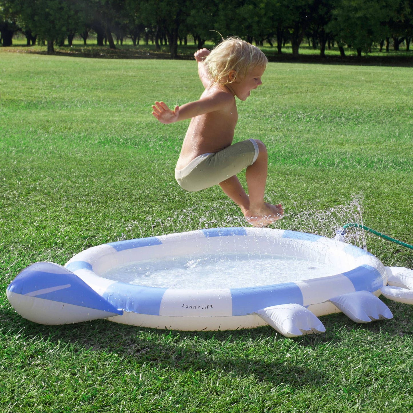 Kids Sprinkler Mat Into the Wild Blue