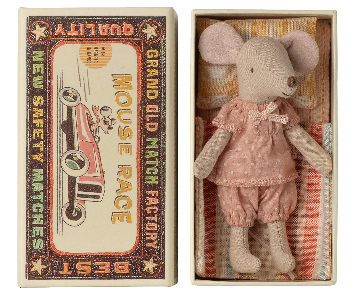 Big sister mouse in matchbox by Maileg