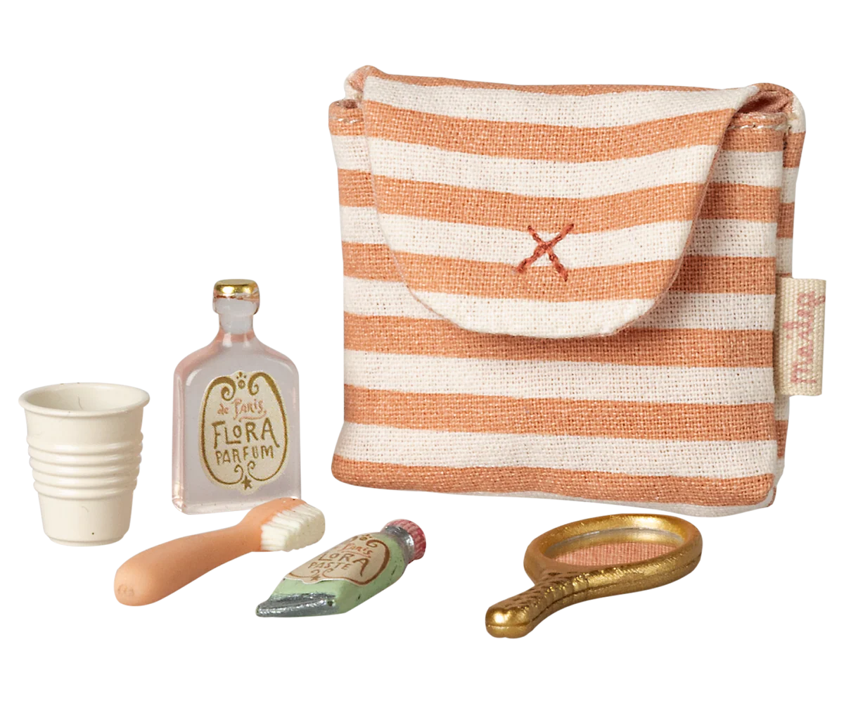 Toothbrush Set in Bag, Mouse, Coral