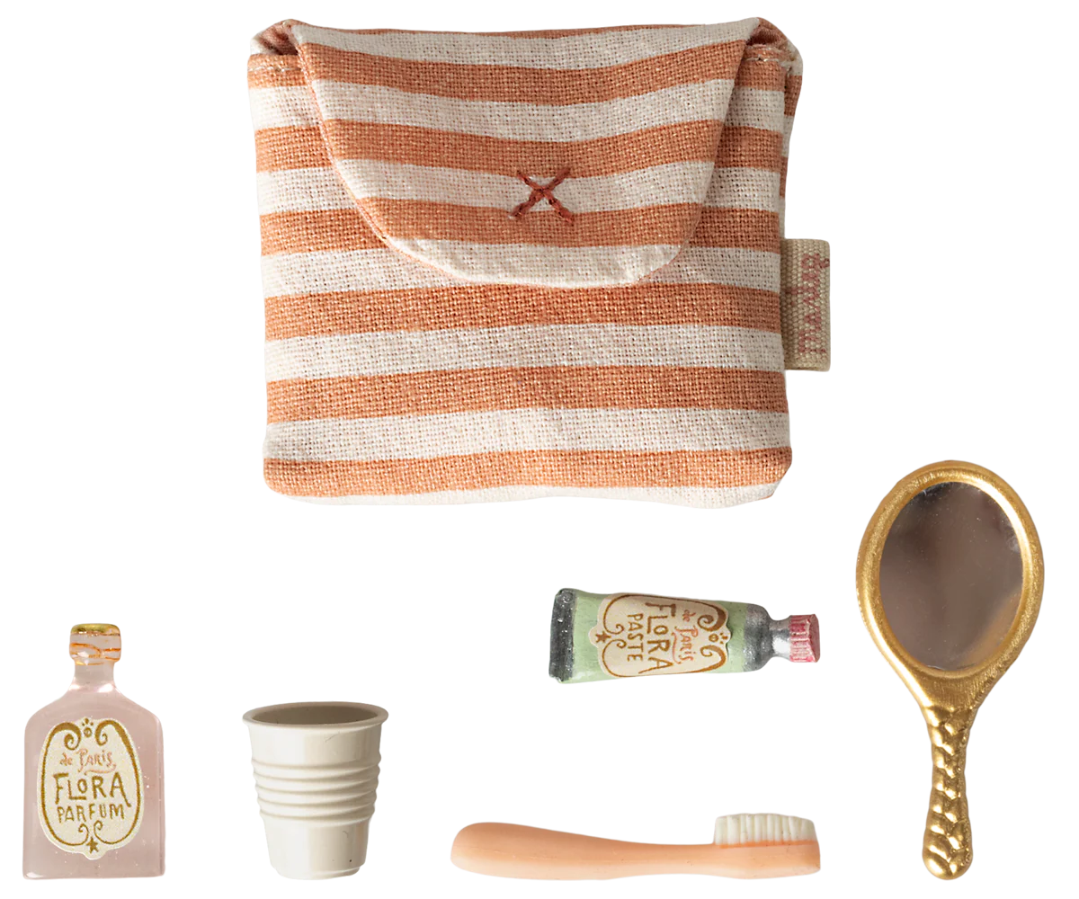 Toothbrush Set in Bag, Mouse, Coral