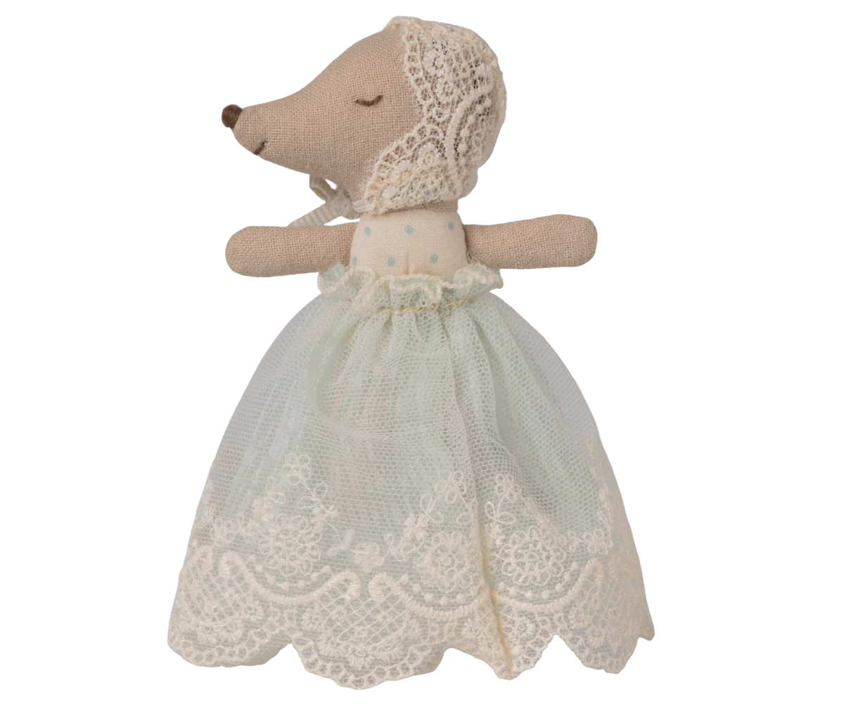 Baby Mouse in Gown, Mint