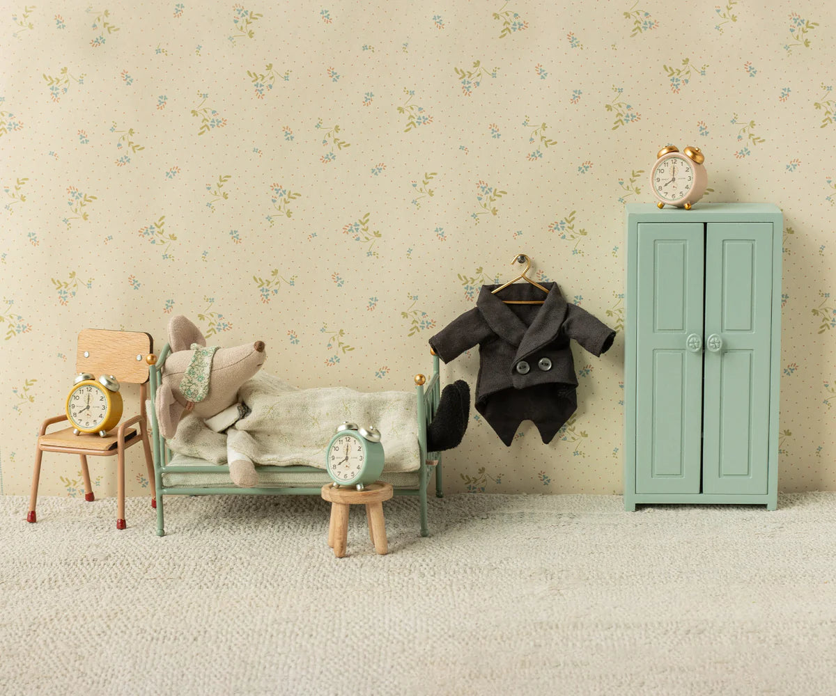 Vintage Single Bed, Mouse, Mint