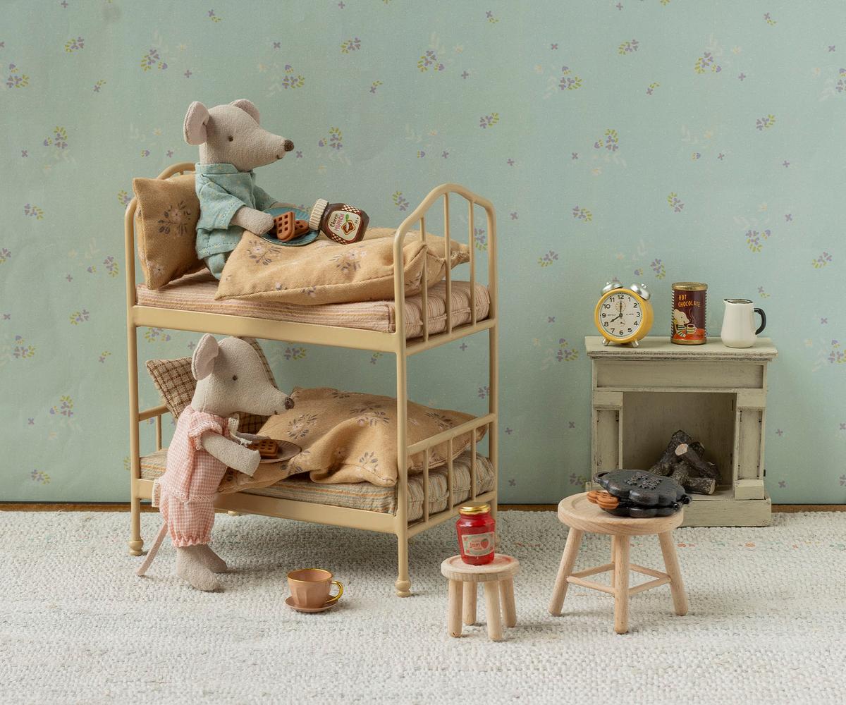 Mouse Bunk Bed, Wheat