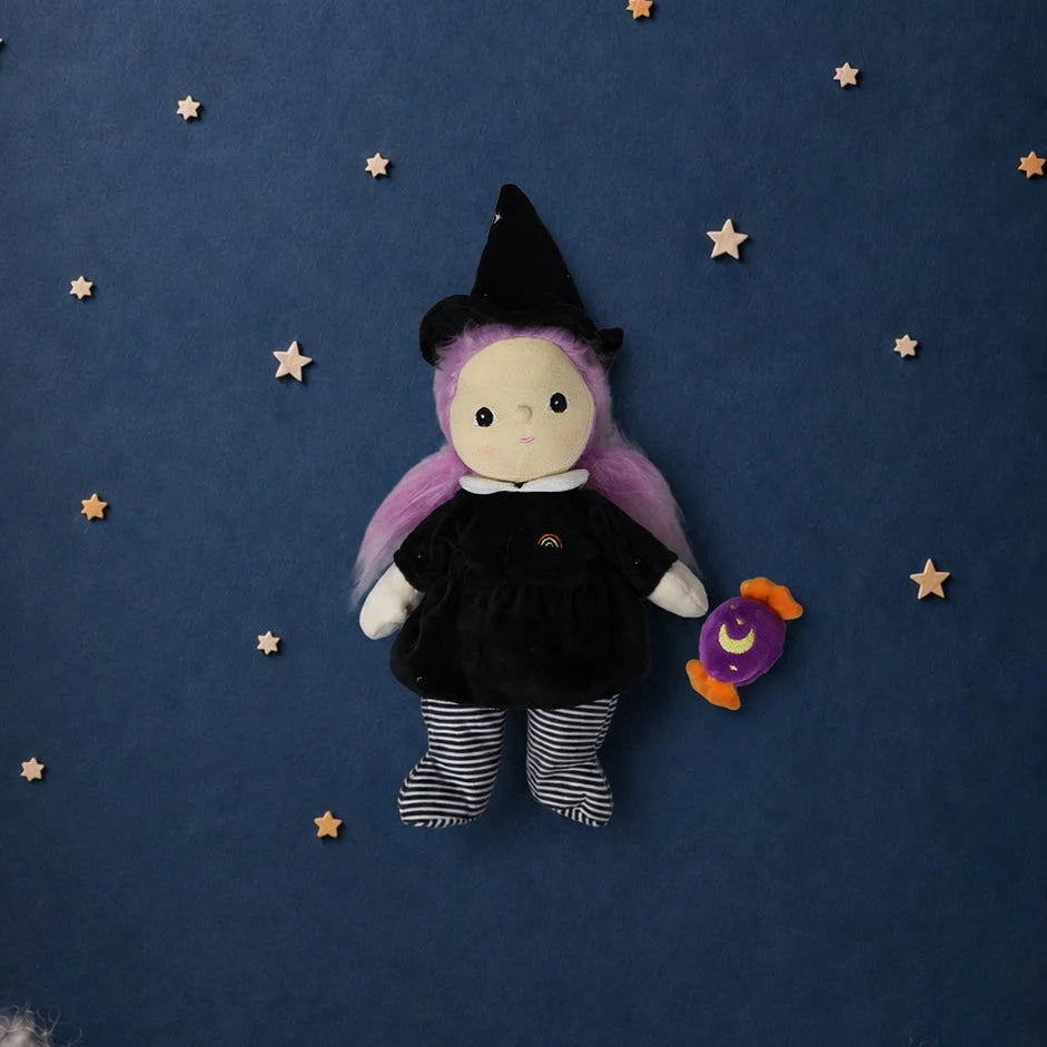 Dress Me Dinky Willa Witch