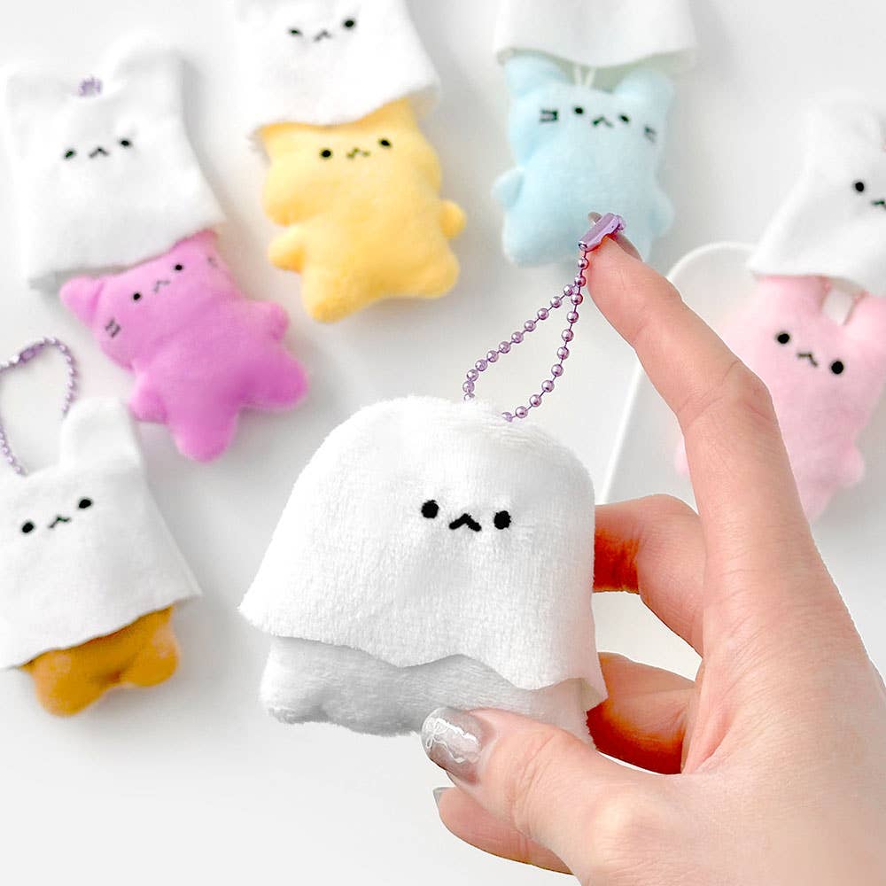 Glow-in-the-Dark Ghost Plush Keychain – Random Blind Bag