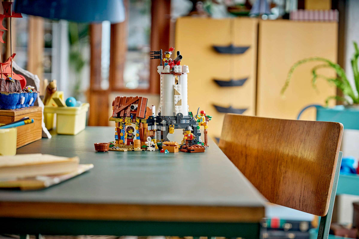 LEGO Creator Iconic Pirate Ship