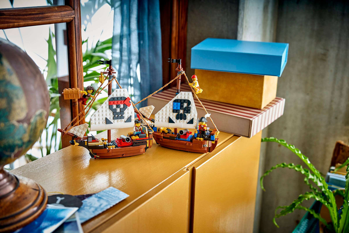 LEGO Creator Iconic Pirate Ship