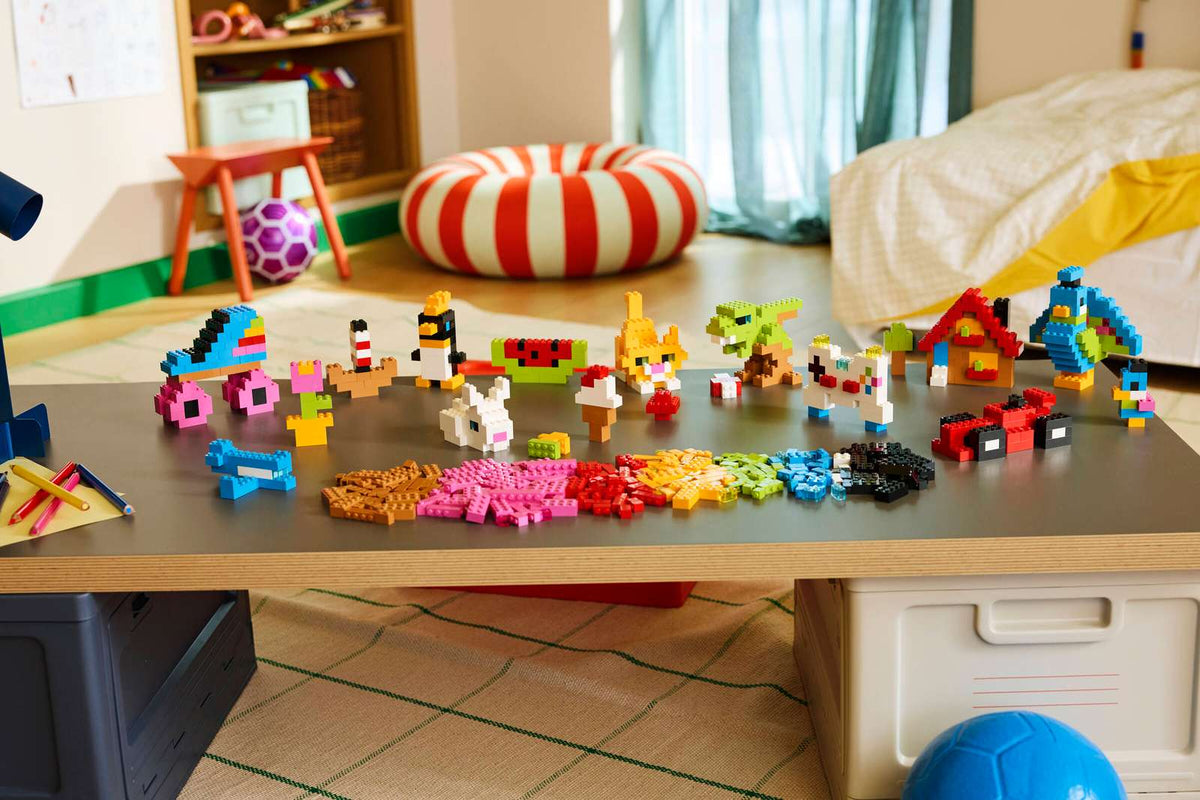 LEGO Classic Creative Colorful Bricks