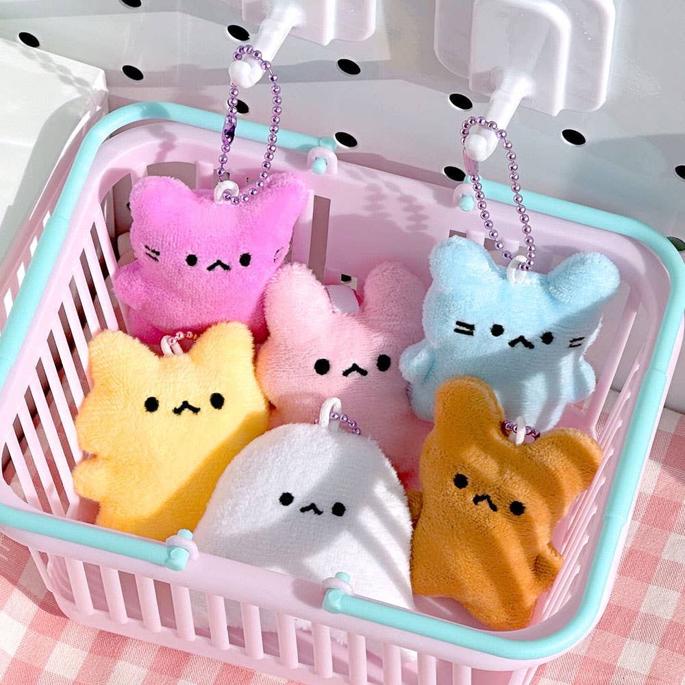 Glow-in-the-Dark Ghost Plush Keychain – Random Blind Bag